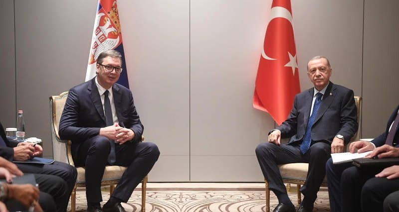 Sırbistan Cumhurbaşkanı Aleksandar Vucic, Cumhurbaşkanı Recep Tayyip Erdoğan ile yaptığı görüşmeye ilişkin, “Türkiye ile ilişkileri mümkün olan en iyi şekilde sürdürmek bizim için önemli” ifadelerini kullandı. 