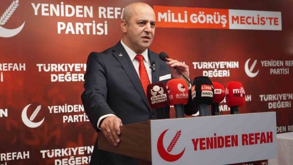 Yeniden Refah Partisi Seçim İşleri Başkanı Cengiz Zor, partisinin 31 Mart 2024 Yerel Yönetimler Seçimleri'ne bağımsız olarak katılacağını duyurdu.