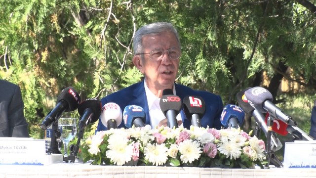 Ankara Büyükşehir Belediye Başkanı Mansur Yavaş, özel halk otobüslerinde öğrenci ve serbest biniş hakkına sahip vatandaşların kanuna ve sözleşmeye aykırı bir şekilde taşınmamasıyla ilgili olarak, "Kurallara uymayanlar hakkında derhal kanunlar çerçevesinde cezai işlem uygulanacaktır" açıklamasını yaptı.