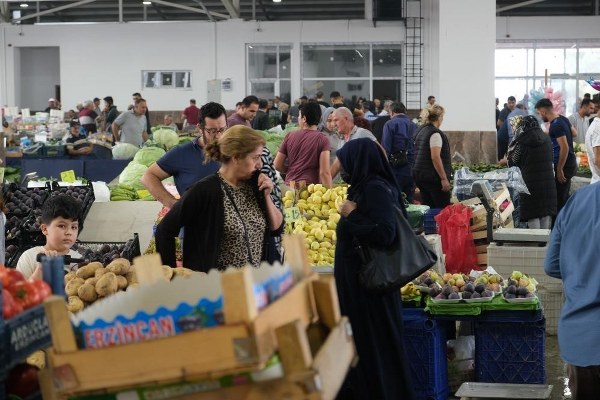 Ağustos ayında 94,1 olarak ölçülen ekonomik güven endeksi, Eylül ayında yüzde 1,3'lük bir artışla 95,4'e yükseldi.
