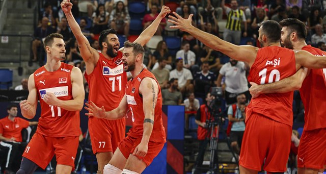Filenin Efeleri 2023 CEV Avrupa Voleybol Şampiyonası Son 16 Turu’nda yarın Slovenya ile karşılaşacak.