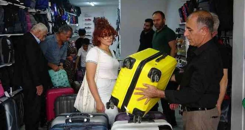 Dünyanın çeşitli noktalarında her gün milyonlarca insan uçak yolculuğu yaparken, hız ve konfor açısından pek çok avantajı olan uçakla seyahatte valizlerin kaybolması veya hasar gö
