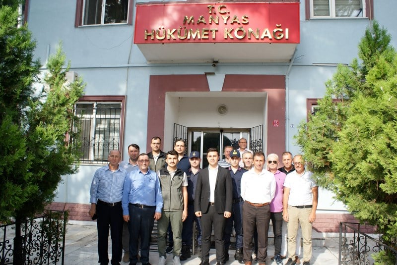 Kaymakamlar Kararnamesi ile Bingöl’ün Adaklı ilçesi Kaymakamlığına atanan Koray Çelik, yeni görev yerine gitmek üzere Manyas’a veda etti.