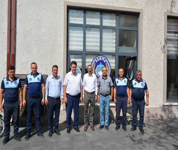 Havran Kaymakamı Özderin, Zabıta Teşkilatı'nın 197. kuruluş yıl dönümü vesilesiyle Havran Belediyesi Zabıta Müdürlüğü'nü ziyaret etti.