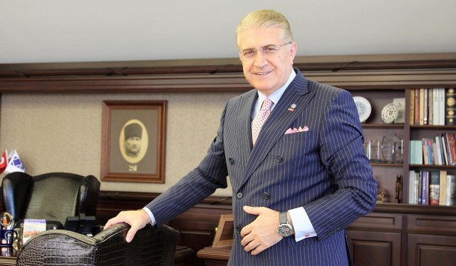 Hizmet İhracatçıları Birliği Eğitim Hizmetleri Komitesi Başkanı Mustafa Aydın, Türk üniversitelerini uluslararası öğrenciler sayesinde küresel eğitim ekosisteminin önemli bir parçası haline getirdiğini ifade etti.