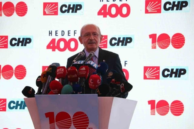CHP Genel Başkanı Kemal Kılıçdaroğlu, Şanlıurfa’da düzenlenen Yerel Yönetimler Güneydoğu Anadolu Çalıştayı’na katıldı. Kılıçdaro