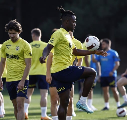 Fenerbahçe, Trendyol Süper Lig 3. hafta erteleme maçında 28 Eylül Perşembe günü karşılaşacağı RAMS Başakşehir maçı ha