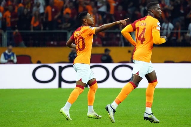 UEFA Şampiyonlar Ligi A Grubu'nda Galatasaray'lı Tete'nin Danimarka temsilcisi Kopenhag ile 2-2 berabere kalınan karşılaşmada attığı gol, Şampiyonlar Ligi'nde haftanın golü seçildi.