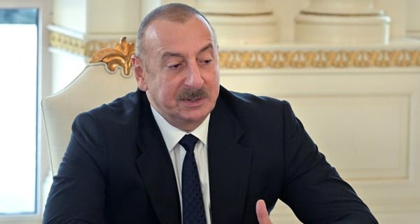 Azerbaycan'ın Karabağ'da başarılı bir şekilde sonuçlanan terörle mücadele operasyonunun ardından Azerbaycan Cumhurbaşkanı İlham Aliyev, ulusa seslendi. Aliyev, "Ermenistan devletinin dün ve bugün gösterdiği tutum umut verici. Azerbaycan ve Ermenistan'ın kendi aralarındaki sorunları çözeceği ve barış anlaşması imzalayacağı günlerin çok uzakta olmadığı umut ediyorum" dedi.