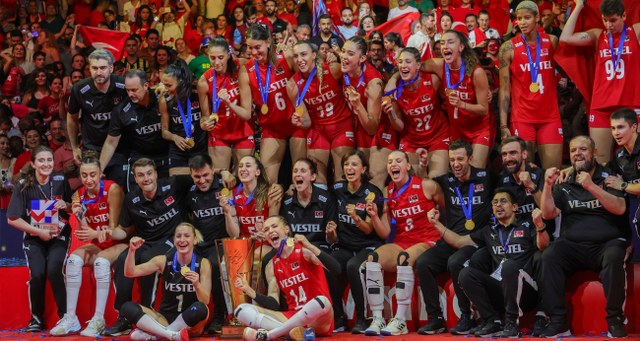 2023 CEV Avrupa Voleybol Şampiyonası Finali’nde A Milli Kadın Voleybol Takımı, Sırbistan’ı 3-2 mağlup ederek tarihinde ilk kez Avrupa Şampiyonu oldu. 