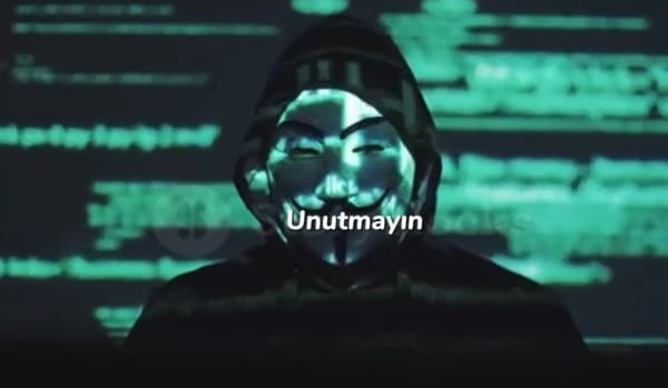 Amerika Birleşik Devletleri (ABD) tarafından düşürülen Türk SİHA'sının ardından Turk Hack Team, tarafından paylaşılan bir video ile ABD Altyapısına siber saldırı başlatıldığı bildirildi.