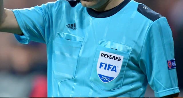UEFA, FIFA kokartlı hakemler Atilla Karaoğlan ve Abdulkadir Bitigen'in Avrupa Konferans Ligi'ndeki 2. hafta maçlarında görev alacaklarını açıkladı. 