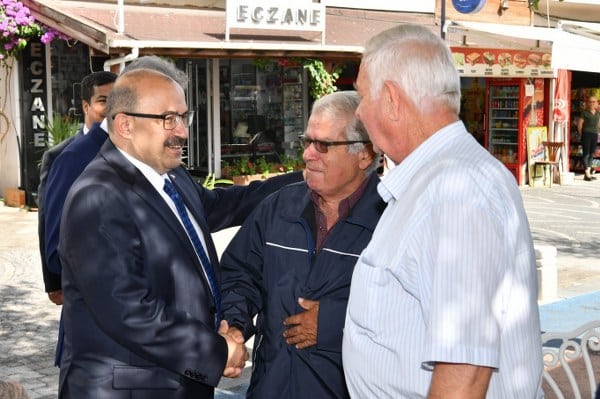 Vali İsmail Ustaoğlu Balıkesir'in Marmara Denizi'ndeki kalbinde çeşitli ziyaretlerde bulunmak üzere Marmara İlçesinde gün boyu süren bir program gerçekleştirdi.
