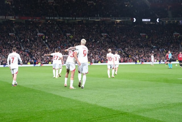 UEFA Şampiyonlar Ligi A Grubu ikinci maçında Galatasaray, deplasmanda Manchester United ila karşılaştı. Galatasaray, zorlu m