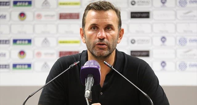 Galatasaray Teknik Direktörü Okan Buruk, Şampiyonlar Ligi'nde oynayacakları Manchester United maçında, ligdeki iyi performan