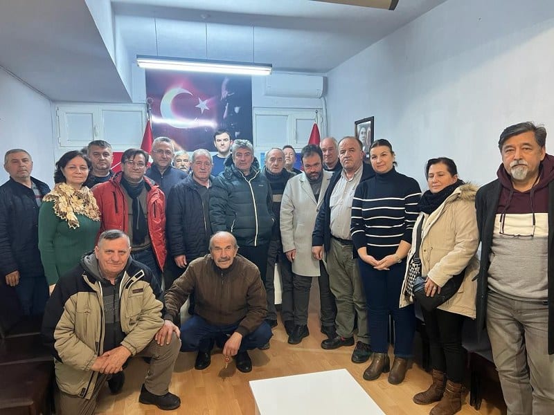 Cumhuriyet Halk Partisi (CHP) Susurluk İlçe başkanlığı tarafından 31 Mart 2024 tarihinde gerçekleştirilecek olan yerel seçimler için Belediye Başkan Adayı Hakan Semizel'in birlikte çalışacağı meclis üyelerinin tanıtımı gerçekleştirildi.