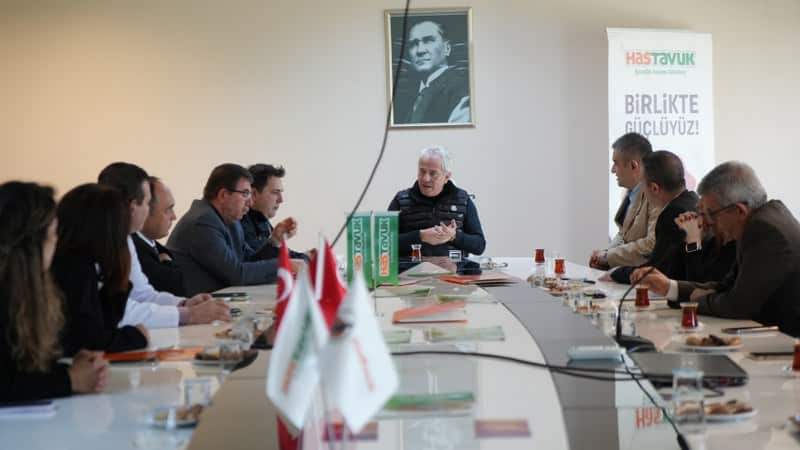 Milli Eğitim Bakanlığı’nın “Ustalık Telafi Programı” projesi çerçevesinde 27 hafta süren eğitimleri başarıyla tamamlayan Has Tavuk çalışanlarına ‘Ustalık Belgesi’ takdim edildi.