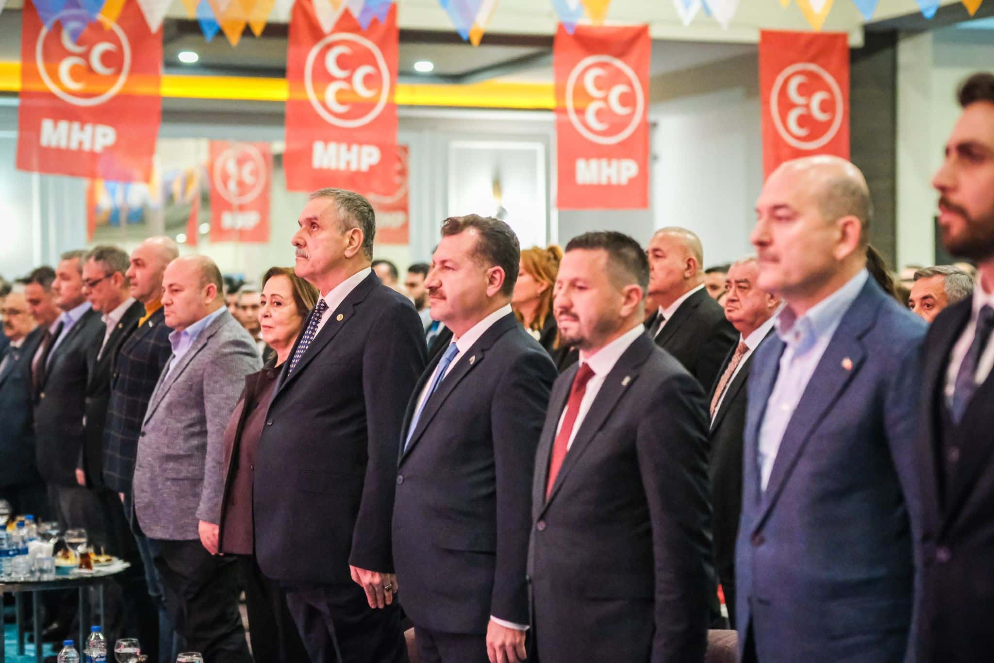 Cumhur İttifakı Bandırma Belediye Başkan Adayı Cemal Öztaylan, önceki dönem İçişleri Bakanı Süleyman Soylu'nun da katılımıyla Proje ve Aday Tanıtım Toplantısını gerçekleştirdi.