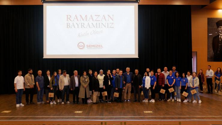 Susurluk Belediye Başkanı Semizel, Bayram Coşkusunu Çalışanlarla Paylaştı