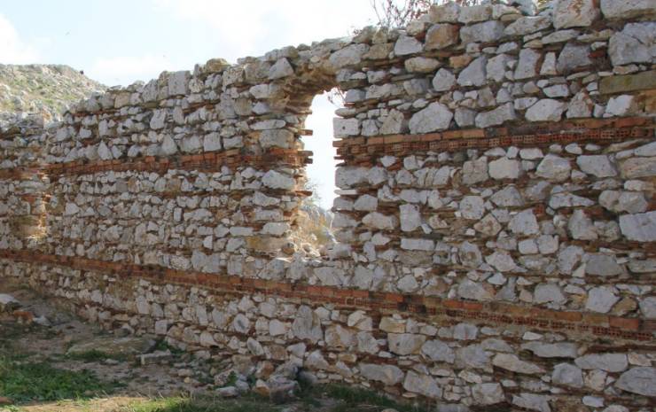Kapıdağ Yarımadası, Aziz Andreas Manastırı, Agios Andreas Adaları, Bizans dönemi, tarihi yapılar, kültürel miras, restore çalışmaları.