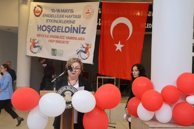 Susurluk'ta Engelliler Haftası ve Anneler Günü Coşkuyla Kutlandı