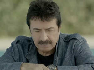 Ahmet Selçuk İlkan, söz yazarı, şair, melodi şiir, Türk müziği, şiir albümü, Gülten İlkan, Cemre İlkan