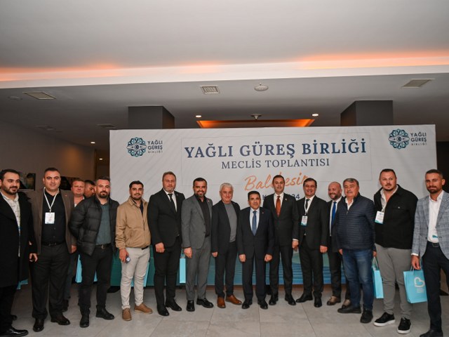 Yağlı Güreş Birliği Kasım Ayı Meclis Toplantısı’nda konuşan Yağlı Güreş Birliği Başkanı ve Balıkesir Büyükşehir Belediye Başkanı Ahmet Akın, ata sporu güreşin yaşatılması gerektiğini belirtirken “Ata sporumuz yağlı güreşlerimizin geliştirilerek yaşatılması, ancak ve ancak tüm paydaşlarımızla kurduğumuz iş birlikleri ve dayanışma ile mümkün” dedi.