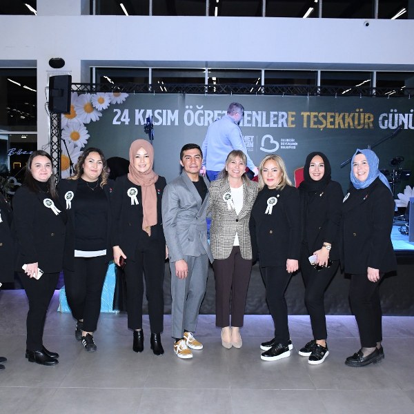 Balıkesir’de öğretmenlere vefa buluşması