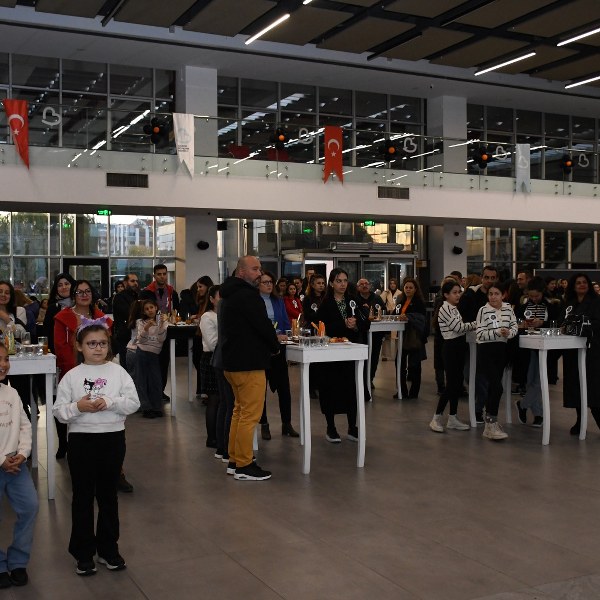 Balıkesir’de öğretmenlere vefa buluşması