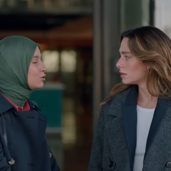 RTÜK, yayıncılık politikalarını ihlal eden televizyon kanallarına ağır yaptırımlar uyguladı. Kanal D, TV8, EXXEN, S SPORT+ ve çeşitli diziler, dini değerlere saygısızlık, yasa dışı bahis reklamları ve şiddet içerikleri nedeniyle cezalandırıldı.
