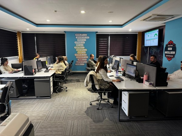 327 bin 185 çağrı cevaplandı
