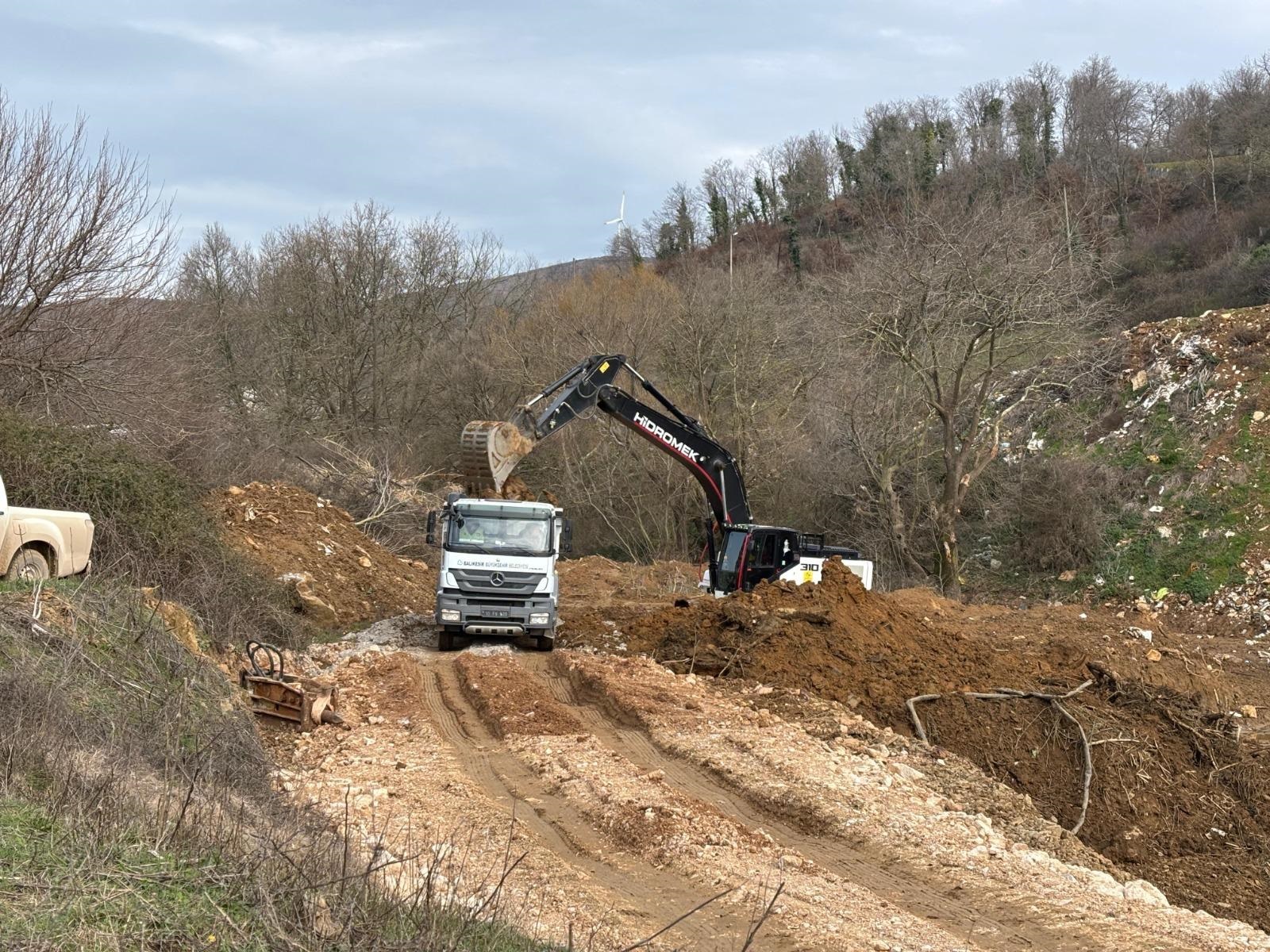 Başkan Akın’dan Bandırma’da çiftçiye büyük destek