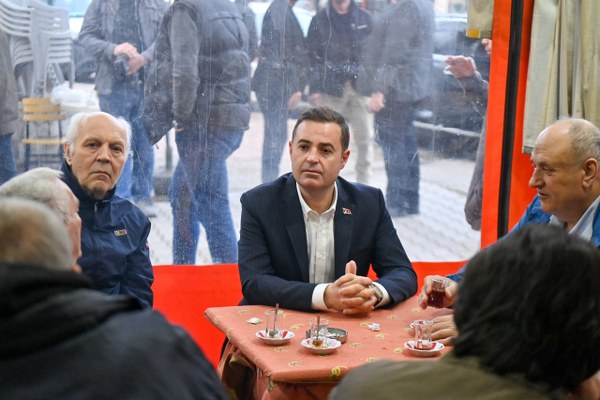 Ahmet Akın Ramazan Bayramı coşkusunu hemşehrileriyle paylaştı