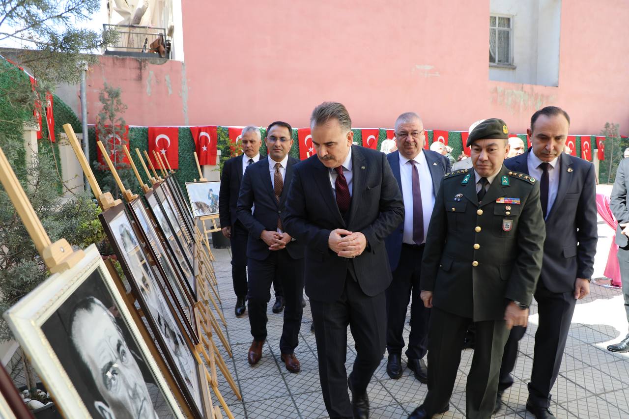 Gazi Mustafa Kemal Atatürk'ün Edremit'i Ziyaretinin 91. Yıldönümü Törenlerle Anıldı