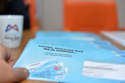 931345257