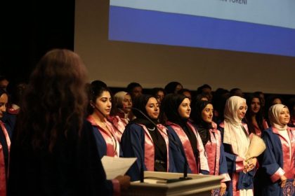 Bandırma’da fizyoterapi öğrencileri yeminle mezun oldu