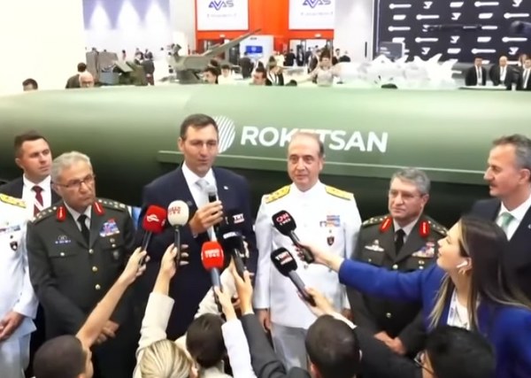 Tayfun Blok 4, IDEF’te 6 yeni yerli füze ile tanıtıldı