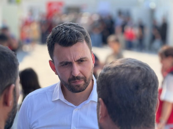 Sındırgı depreminde yaralar hızla sarılıyor