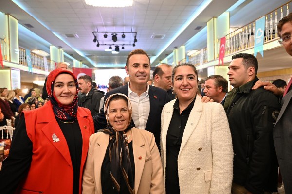 Akın “Muhtarlar, benim yol arkadaşlarımdır”