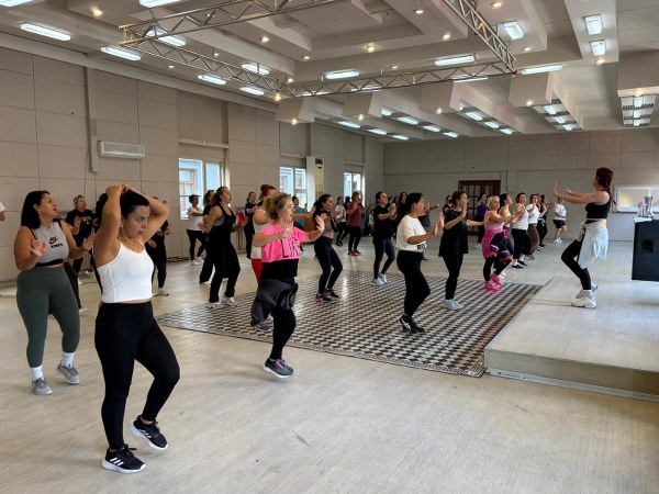   BANDIRMA BELEDİYESİ’NDEN KÜLTÜR, SANAT VE SPOR HAMLESİ HER YAŞTAN VATANDAŞ KURSLARDA BULUŞUYOR