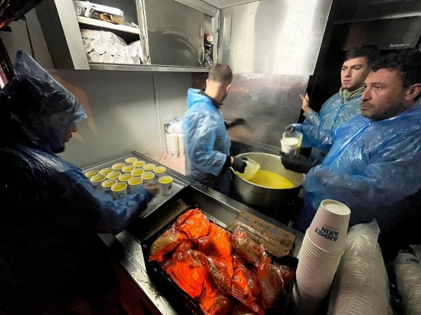 Balkesir Büyükşehir Belediyesi Deprem Bölgesinde