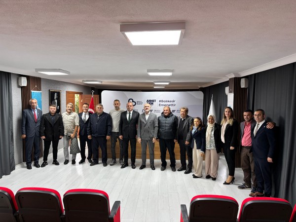 Büyükşehir Marmara Adası’nda muhtarları dinledi