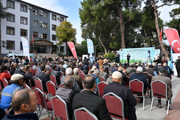Büyükşehirin çiftçiye desteği sürüyor