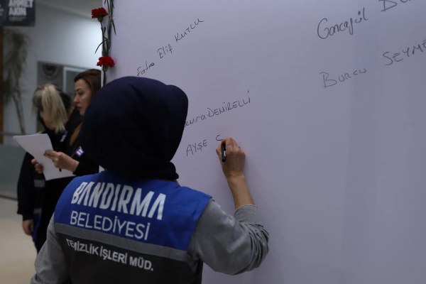 407 Kadın Bandırma'da Unutulmadı