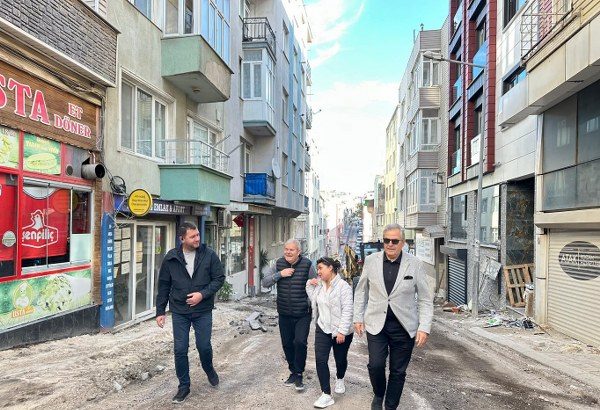 BAŞKAN MİRZA SAHADA “BANDIRMA’YI BAŞTAN SONA YENİLİYORUZ”