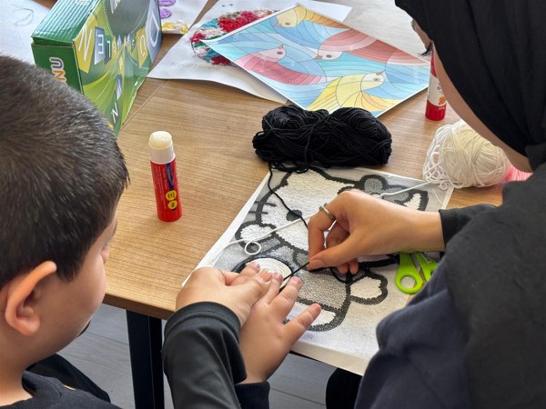 Bandırma'da Özel Bireylere Sanatla Terapi