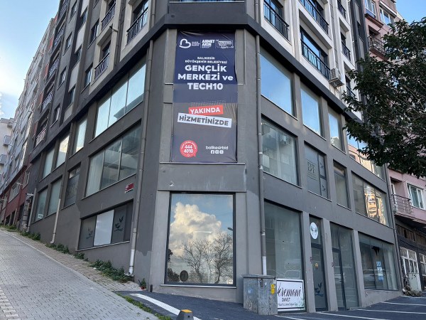 Bandırma'ya İkili Müjde Kültür Merkezi Yükselirken, Yepyeni Bir Gençlik Merkezi Geliyor