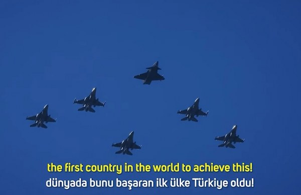 Dünyada İlk Kez İnsansız Savaş Uçağı Havadan Havaya Füze ile Hedef Vurdu