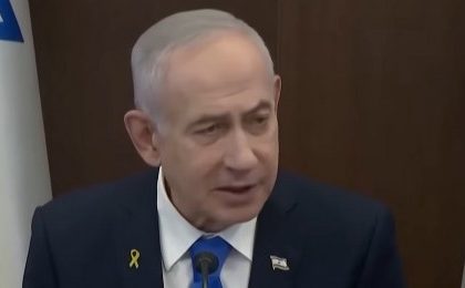 İsrail, Lübnan'daki ateşkesi ihlal ederek ABD'nin 5 milyon dolar ödül koyduğu Hizbullah komutanı Heysem Ali Taba Tabayi'yi Beyrut'ta hedef aldı. Netanyahu saldırıların devam edeceğini açıklarken, uzmanlar İsrail'in çok cepheli savaş stratejisini değerlendiriyor.