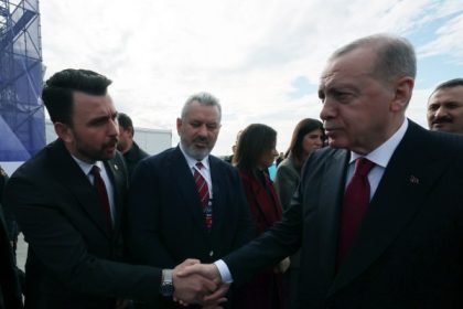  AK Parti’li Öztaylan’ın İstanbul Maratonu 9 bin 200 Araç Teslim